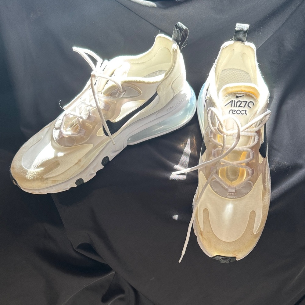 Nike Air Max 270 React in Cream and White